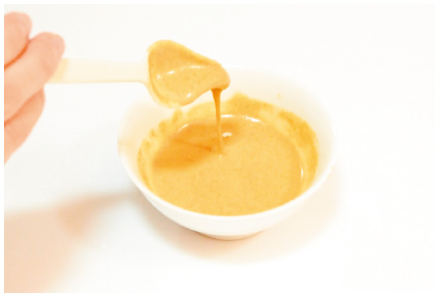 ペースト状になるまでかき混ぜる