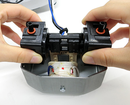 振動子ブロックを外す2