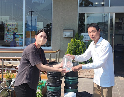 教材用のヒメダカを提供しました